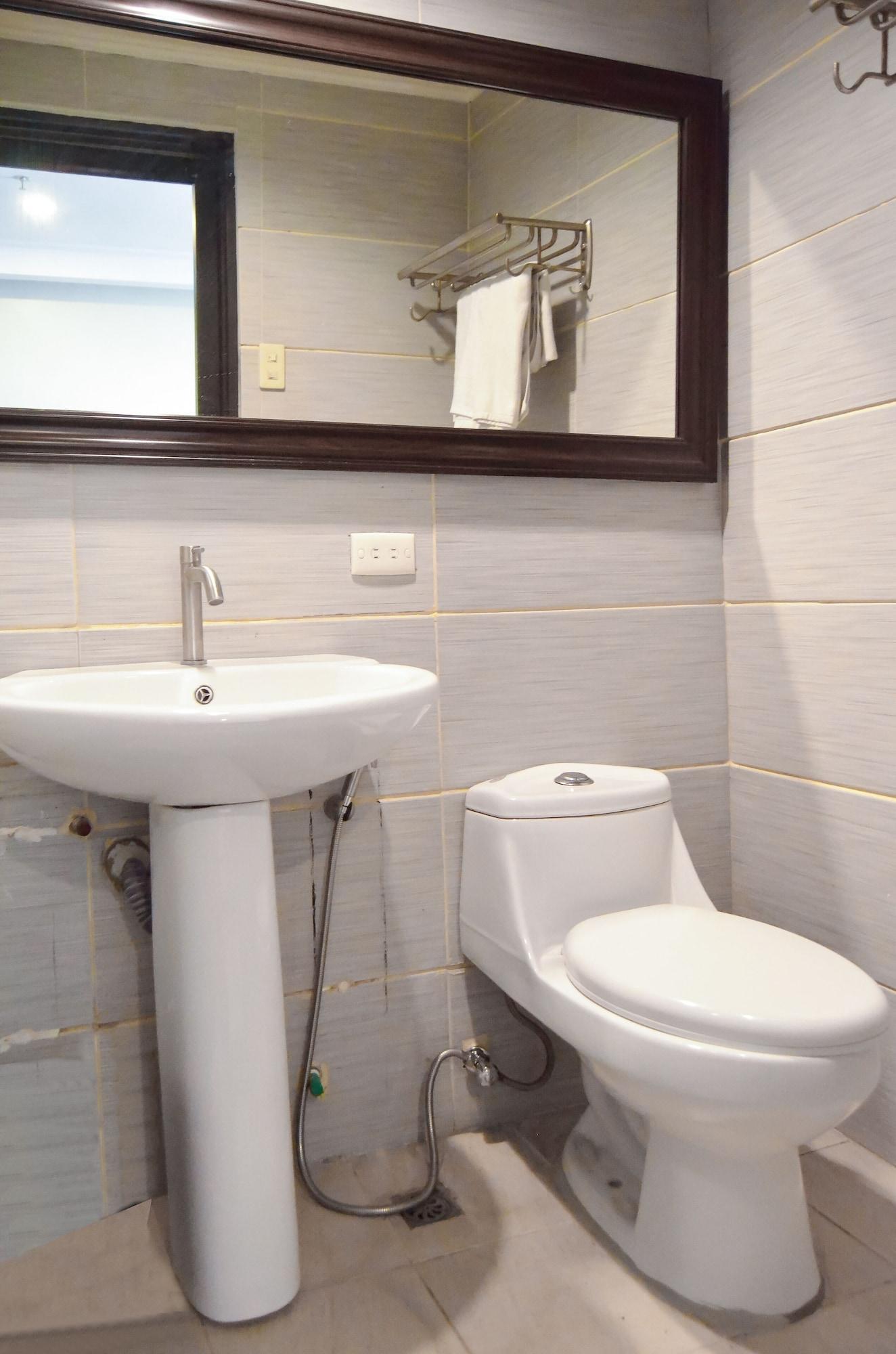 Super Oyo 791 Bell Mansion Ξενοδοχείο Quezon City Εξωτερικό φωτογραφία