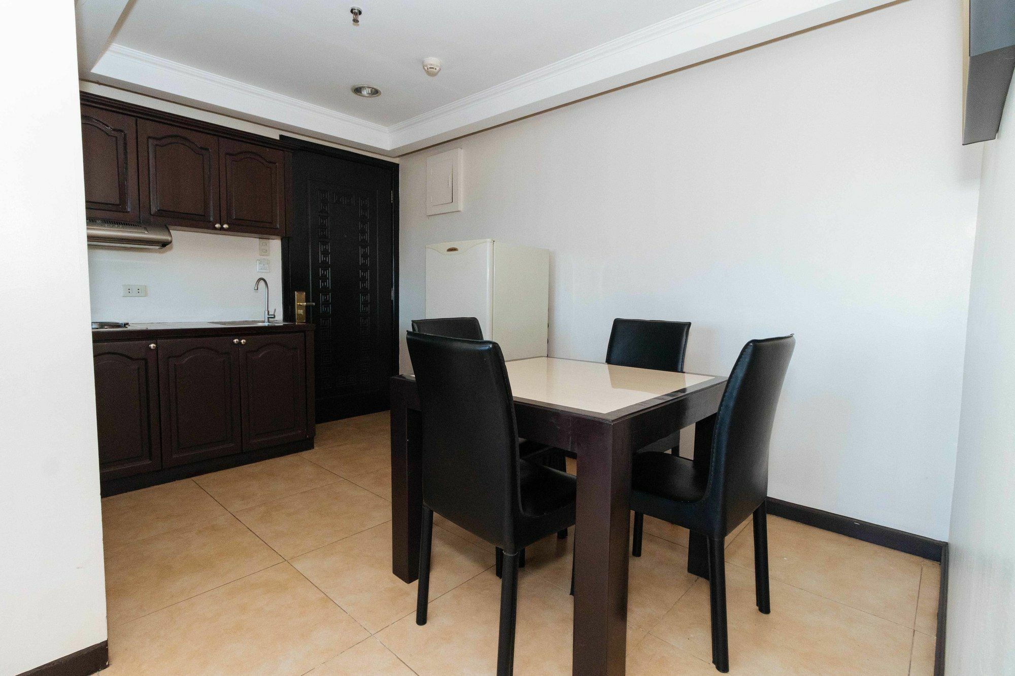 Super Oyo 791 Bell Mansion Ξενοδοχείο Quezon City Εξωτερικό φωτογραφία